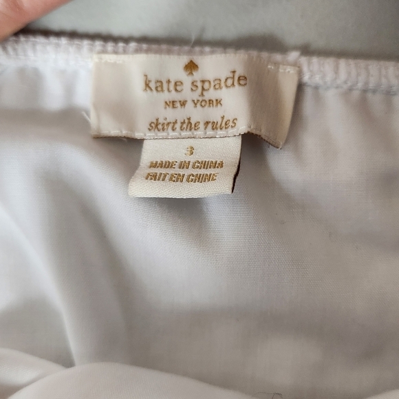 Kate Spade Toddler Girls White Swiss Dot/Pom Pom Off Shoulder Top-Size 3 - Picture 6 of 8